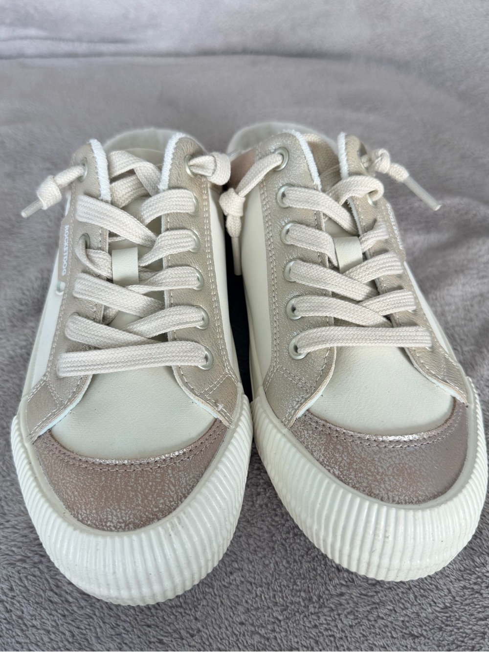 Blush Kids Low-Top Sneakers in Metallic Taupe and Cream